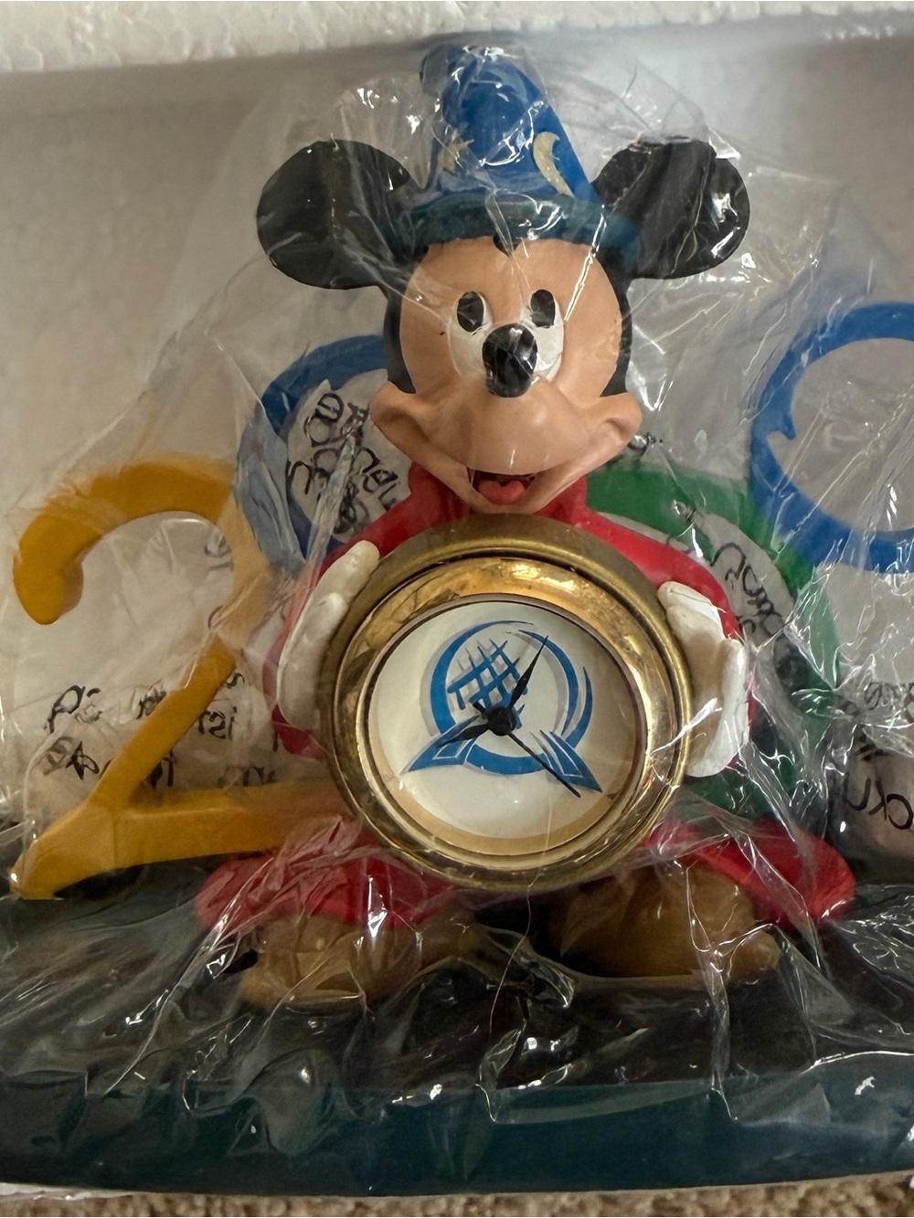 Vintage 1999 Disney Cast Holiday Celebration Sorcerer Mickey Mouse Clock